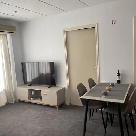 Anna Center Rhodes Apartman